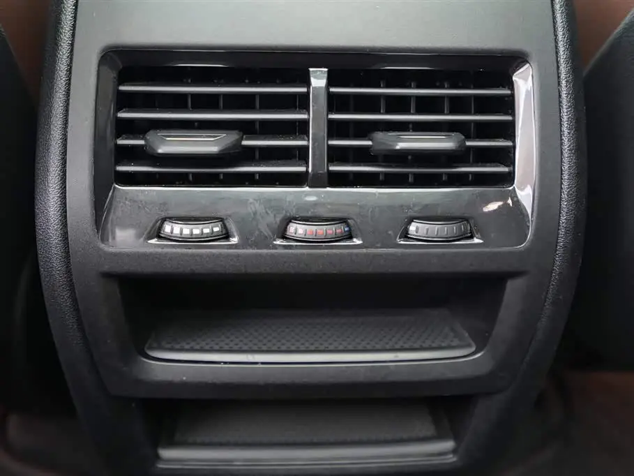 BMW X5 2020 — Photo 16/18