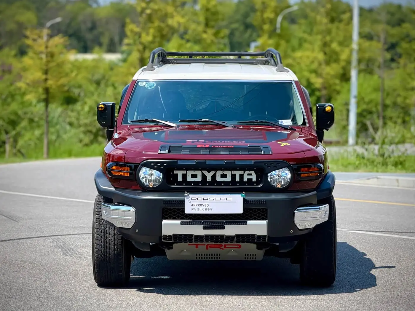 Toyota FJ Cruiser 2011 — Photo 2/14