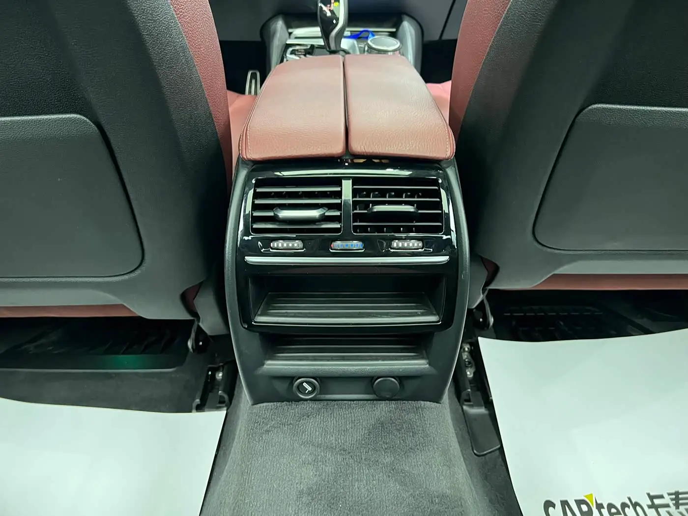 BMW 5 Series 2018 — Photo 12/13