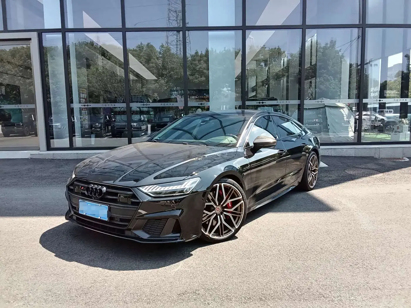 Audi A7L 2024 — ფოტო 1/19