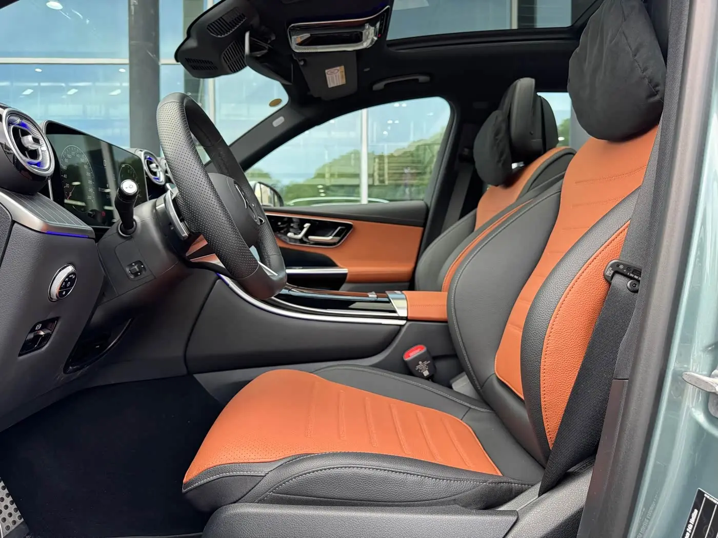 Mercedes-Benz GLC New Energy 2026 — Photo 16/17