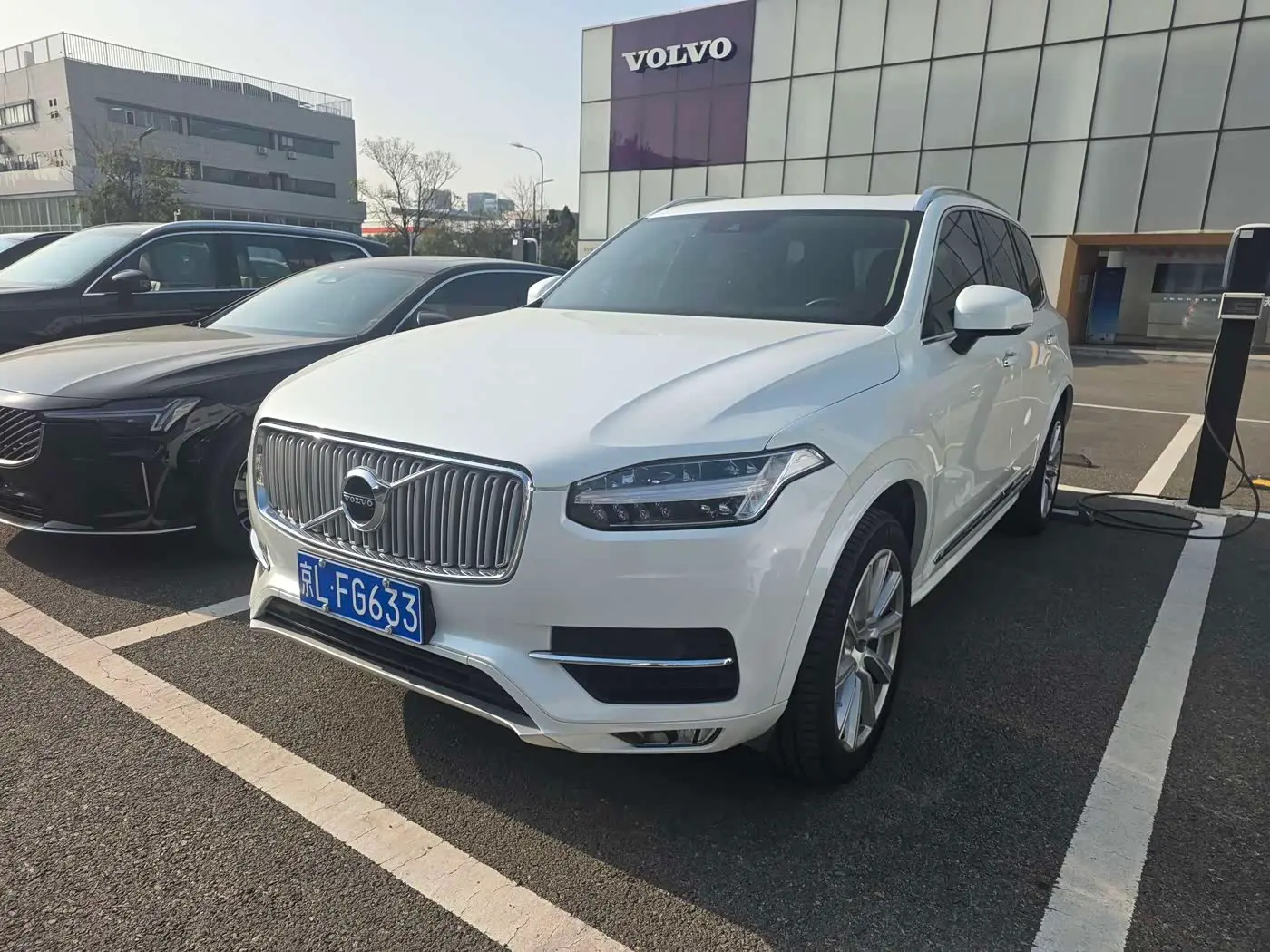 Volvo XC90 2019 — Фото 1/14