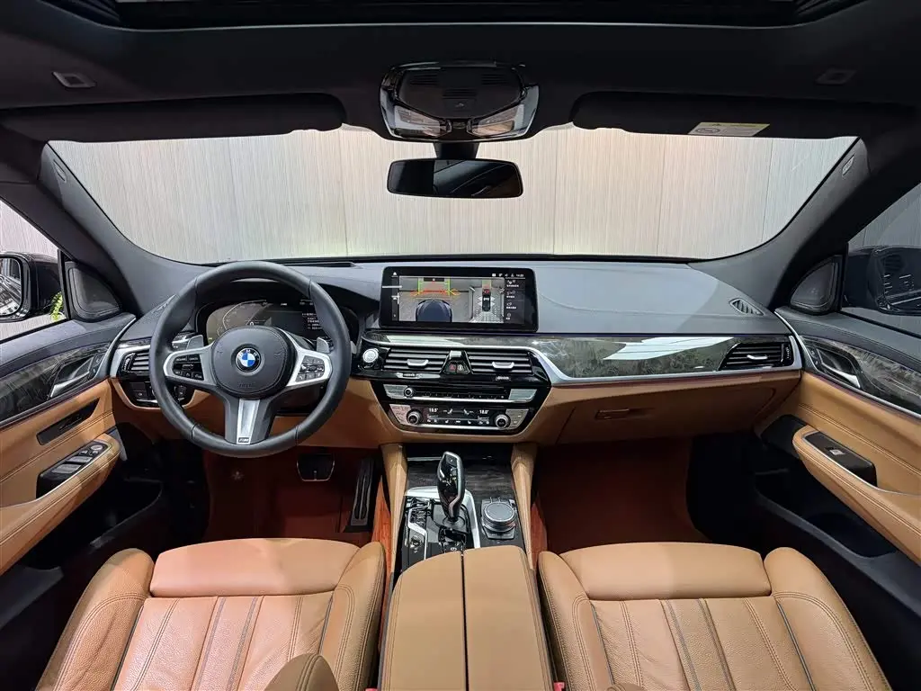 BMW 6 Series GT 2024 — Photo 6/20