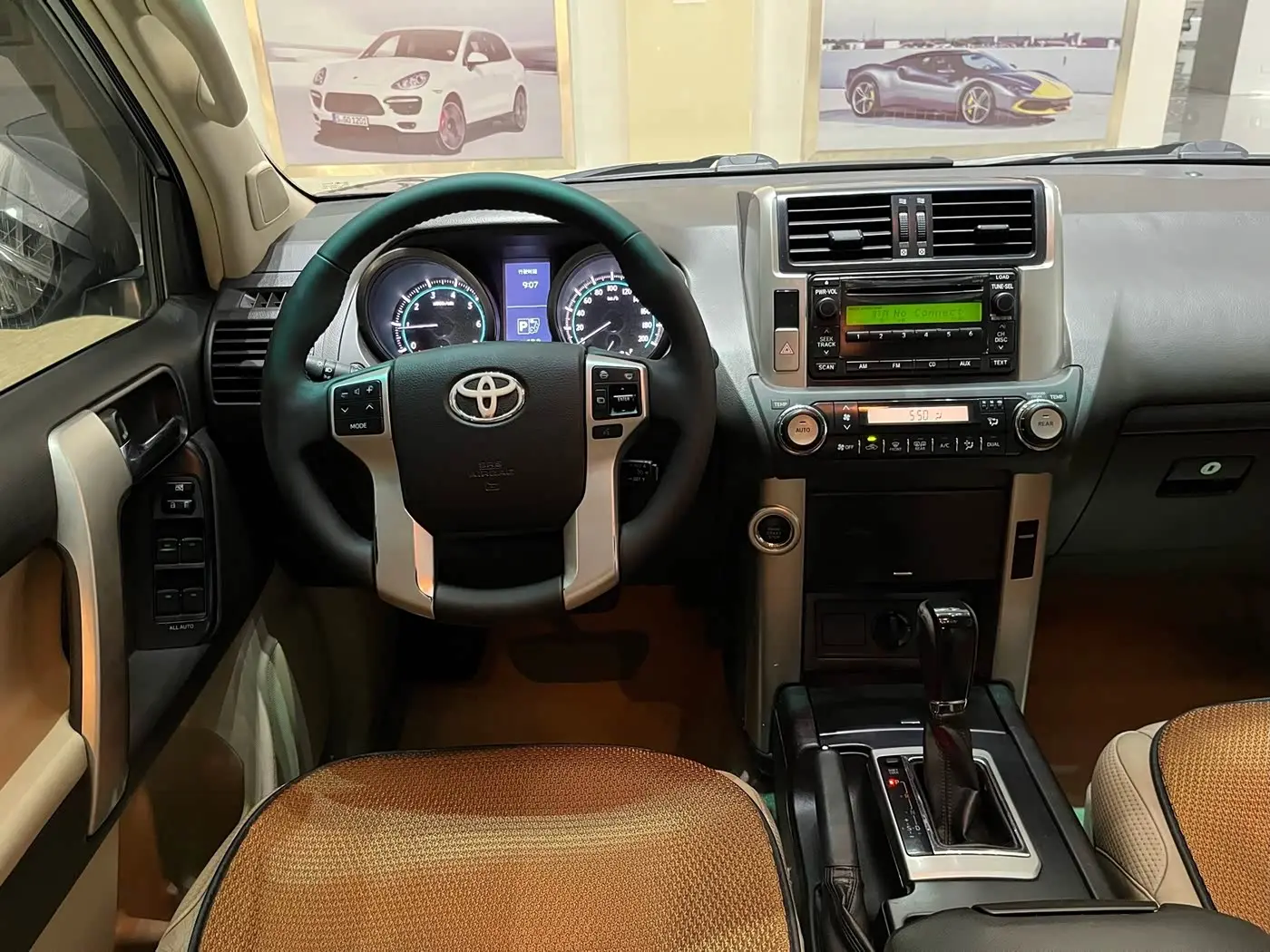 Toyota Prado 2012 — Photo 13/20