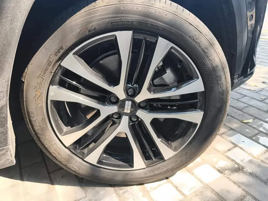Geely Galaxy Galaxy M7 2026 — Photo 6/16