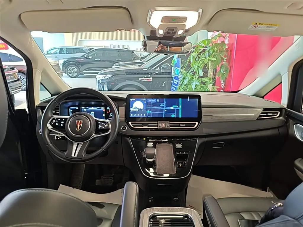 Hongqi HQ9 PHEV 2024 — Şəkil 10/20