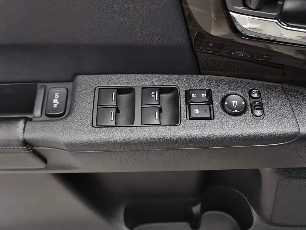 Honda Odyssey 2018 — Фото 9/20