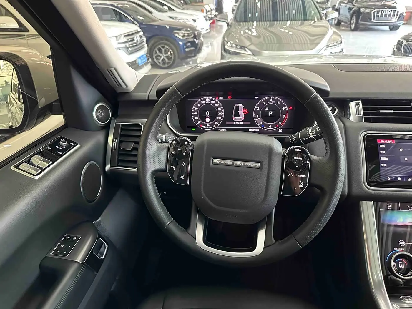 Land Rover Range Rover Sport 2019 — Photo 12/20