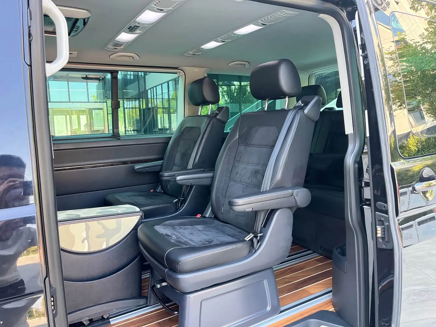 Volkswagen Multivan 2018 — Фото 8/15