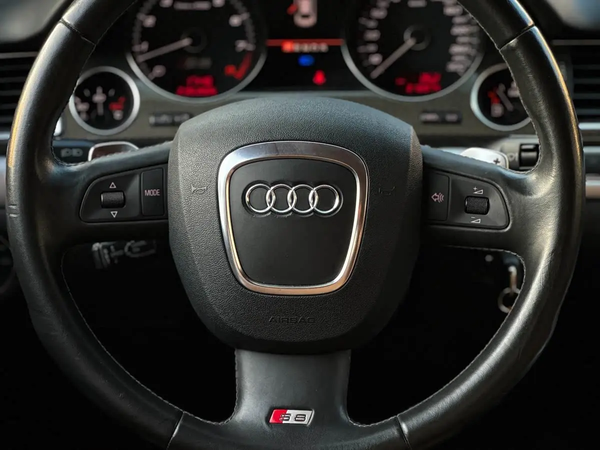 Audi S8 2008 — Şəkil 6/14