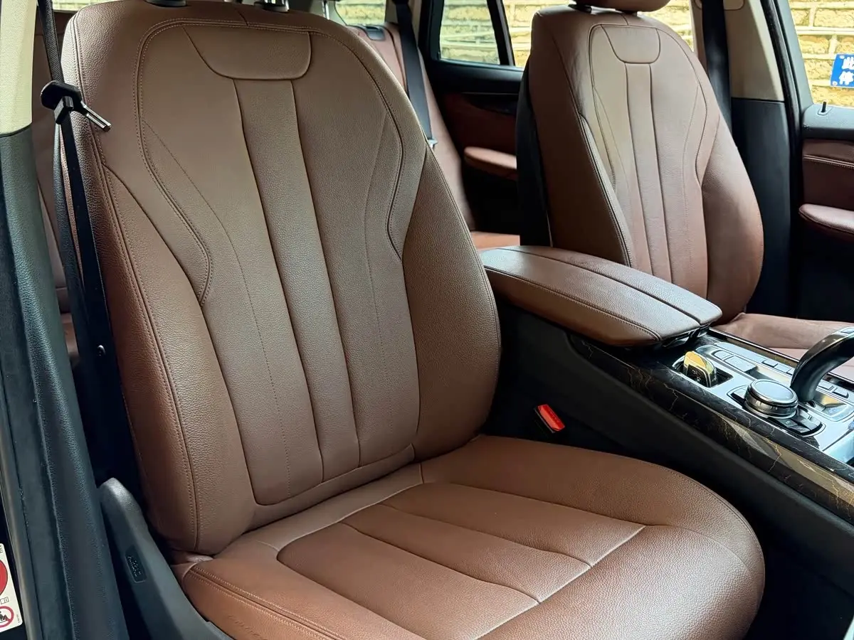 BMW X5 2017 — Photo 10/13