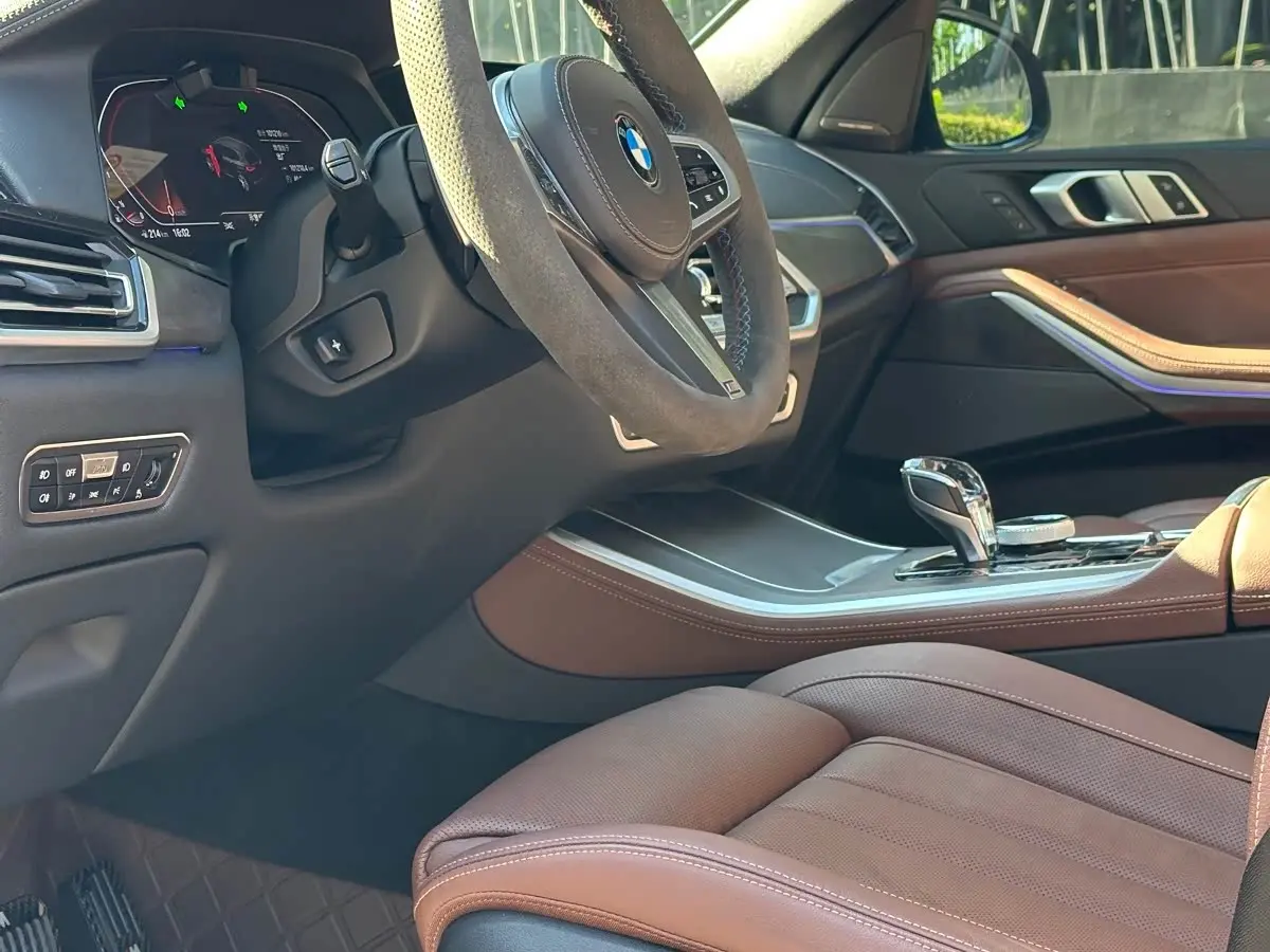 BMW X5 2020 — Photo 4/17