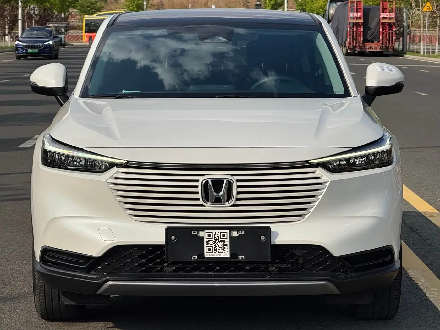 Honda Vezel 2023 — Фото 2/15