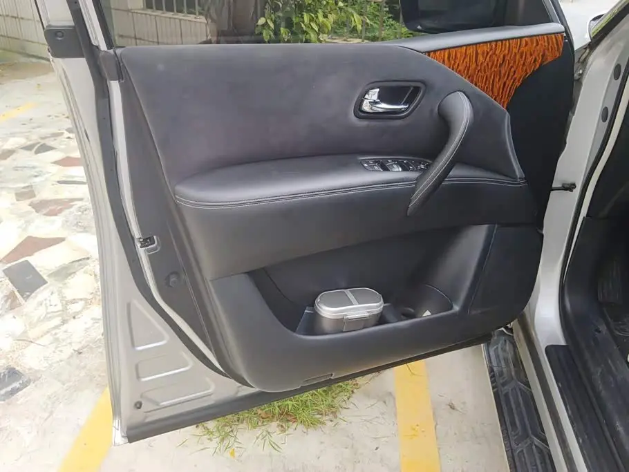 Nissan Patrol 2019 — Photo 7/16