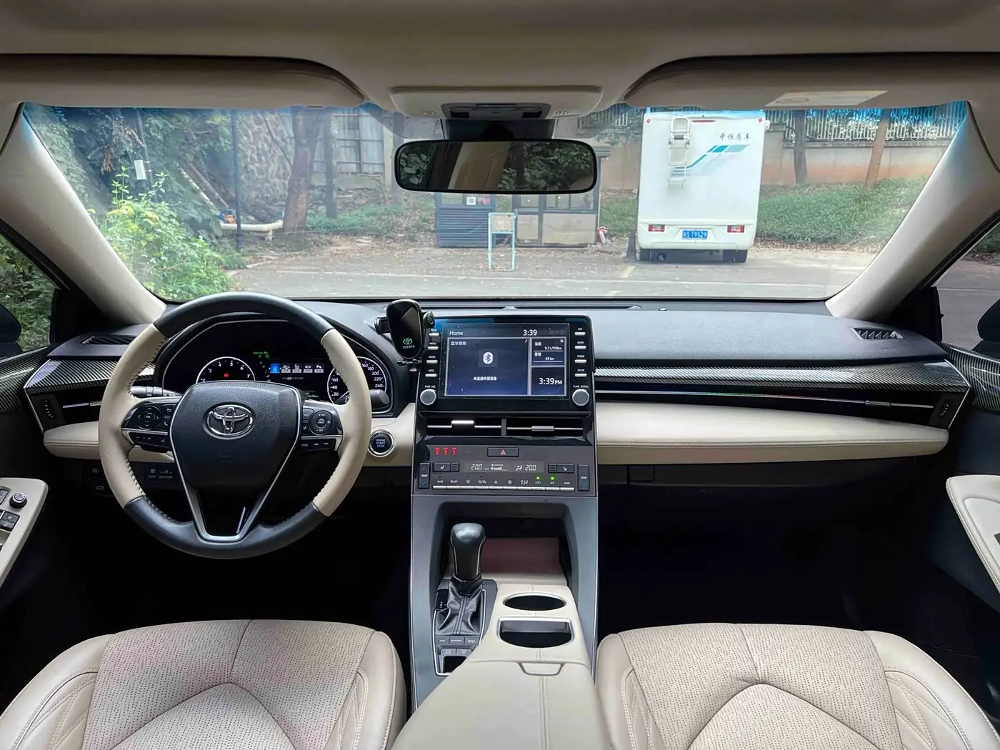 Toyota Avalon 2020 — Фото 11/17