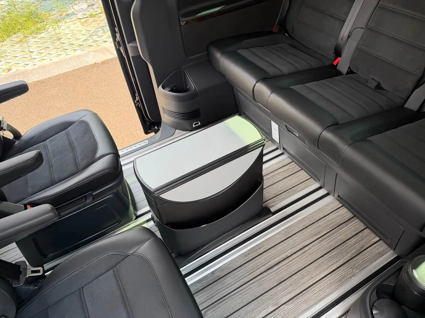 Volkswagen Multivan 2019 — Şəkil 19/20