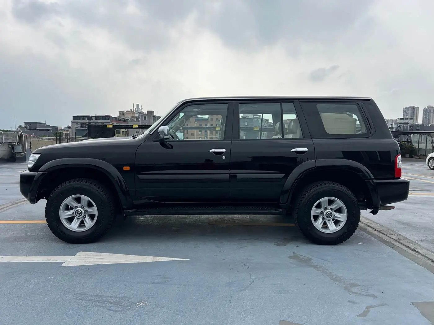 Nissan Patrol 2004 — Photo 8/18
