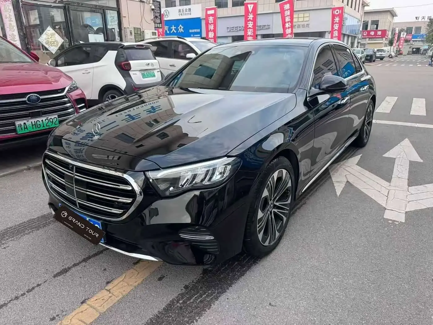 Mercedes-Benz E-Class 2025 — Фото 1/7