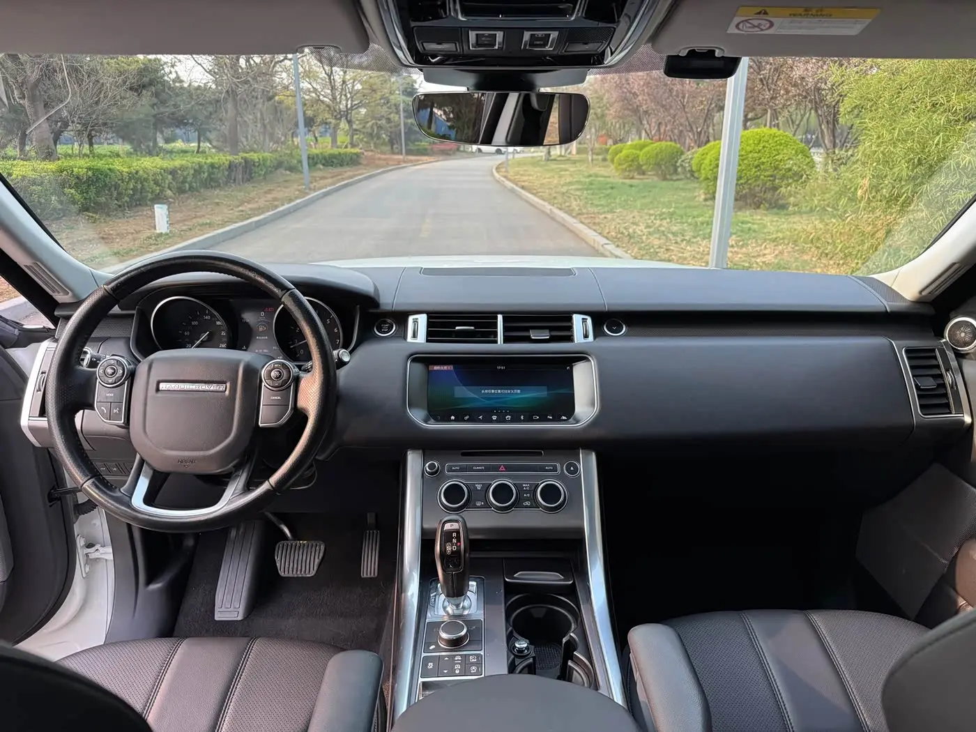 Land Rover Range Rover Sport 2017 — Photo 6/14