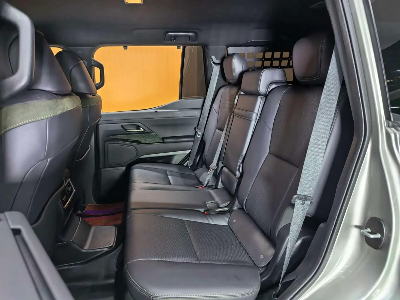 Lexus GX 2024 — Şəkil 13/20