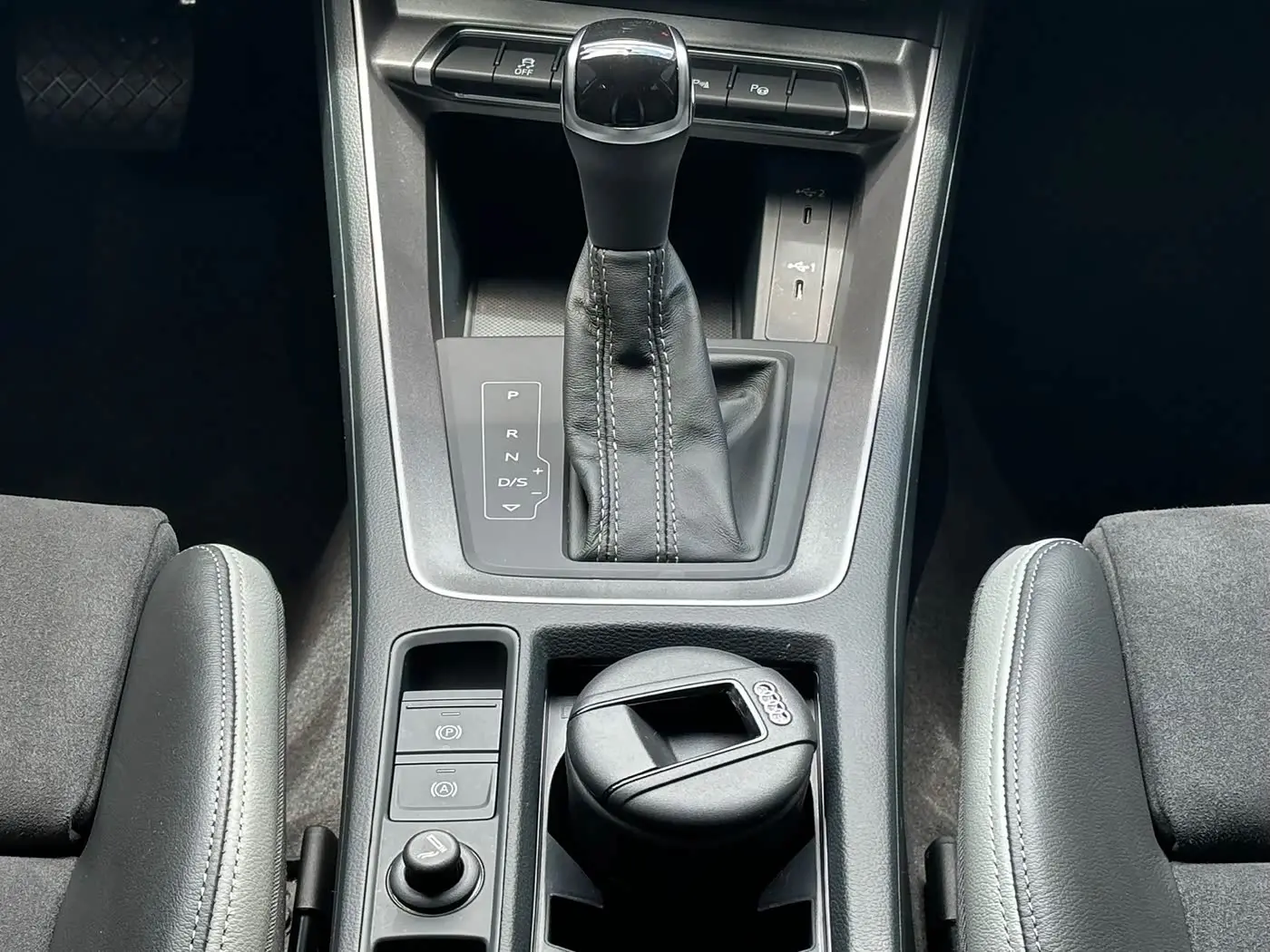Audi Q3 2022 — Photo 13/14