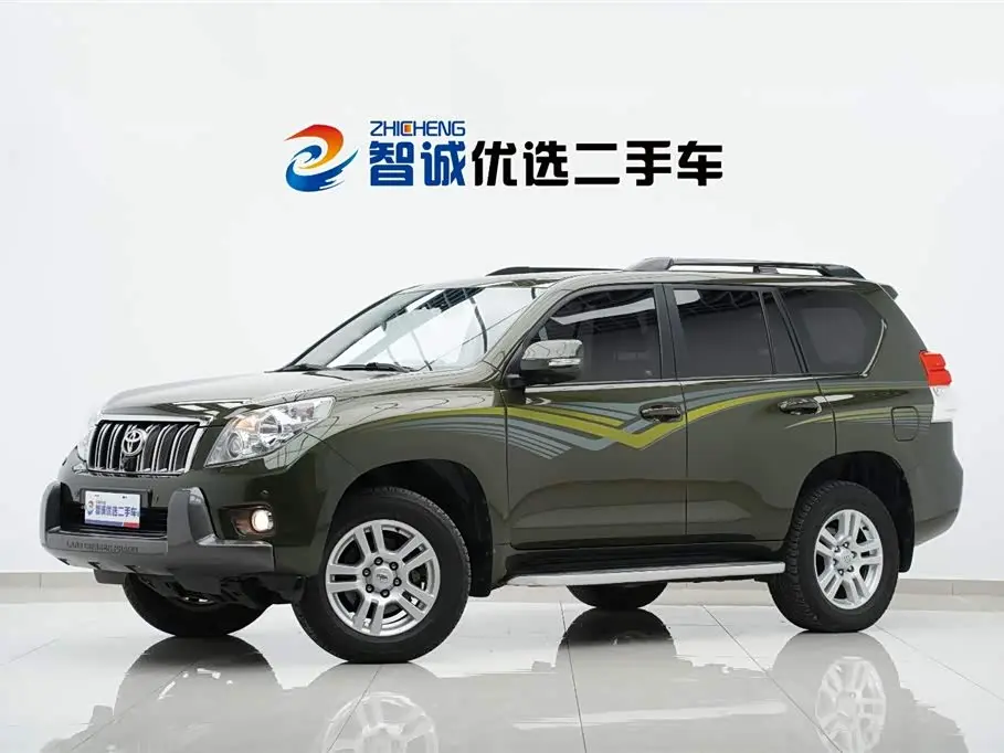 Toyota Prado 2011 — Photo 1/20