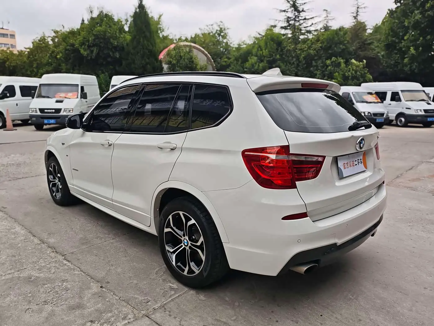 BMW X3 2018 — Фото 2/13