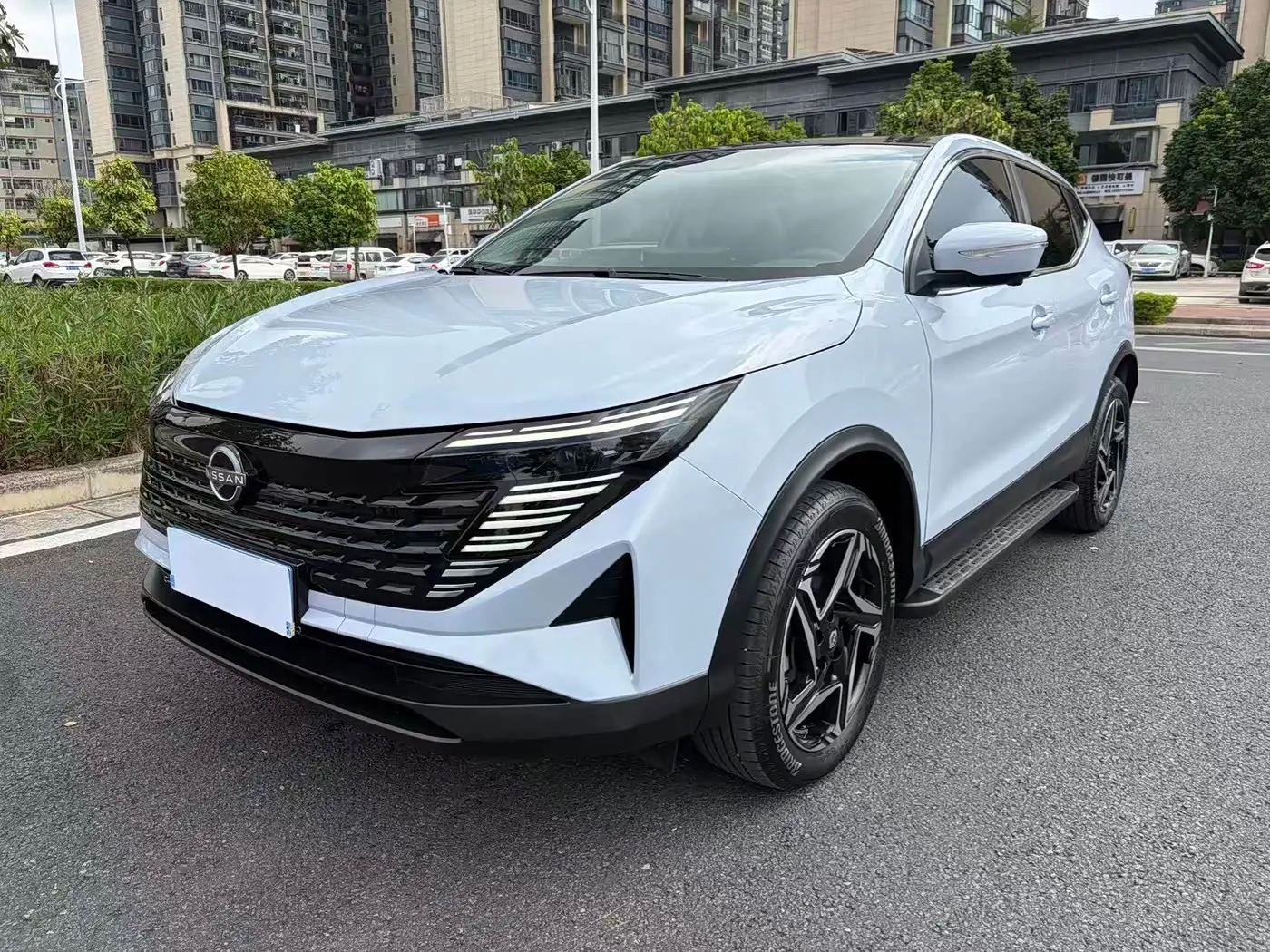Nissan Qashqai 2024 — Фото 1/15