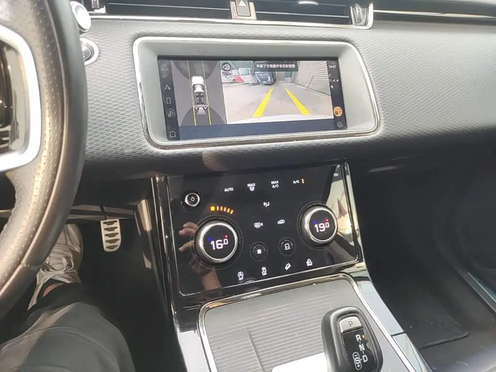 Land Rover Range Rover Evoque 2023 — Фото 12/19