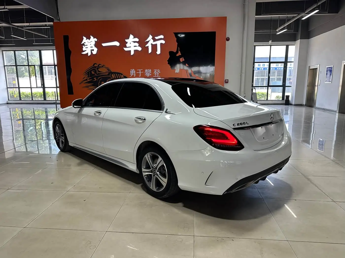 Mercedes-Benz C-Class 2021 — Фото 4/11