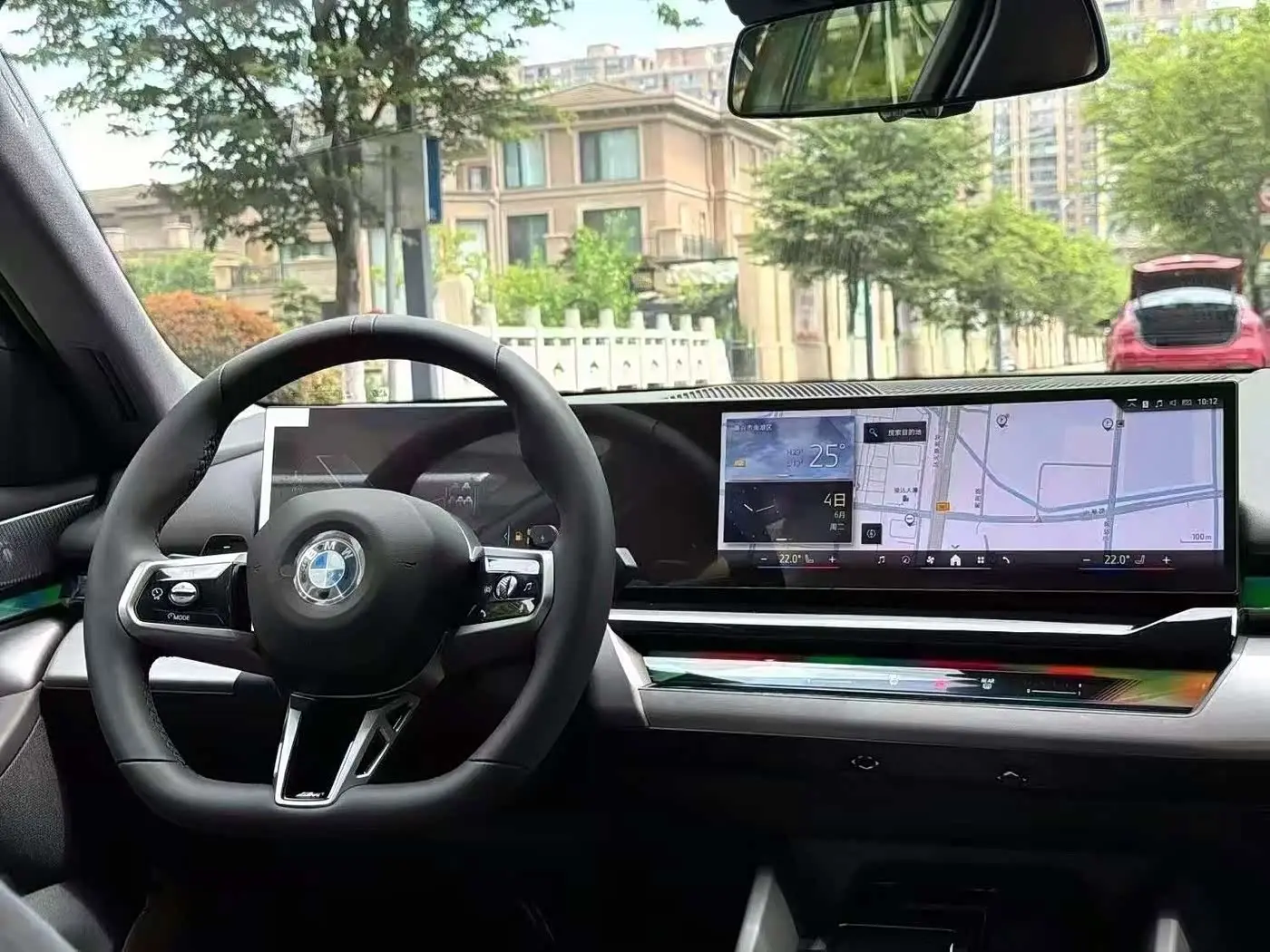 BMW 5 Series 2024 — Photo 6/9