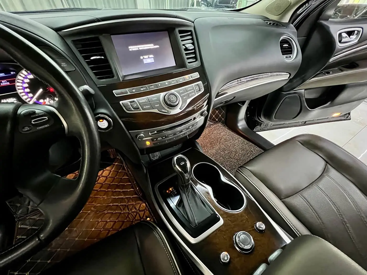 Infiniti QX60 2022 — Şəkil 12/16