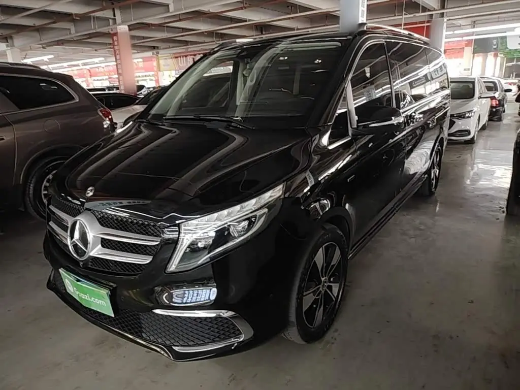 Mercedes-Benz V-Class 2021 — Фото 1/20