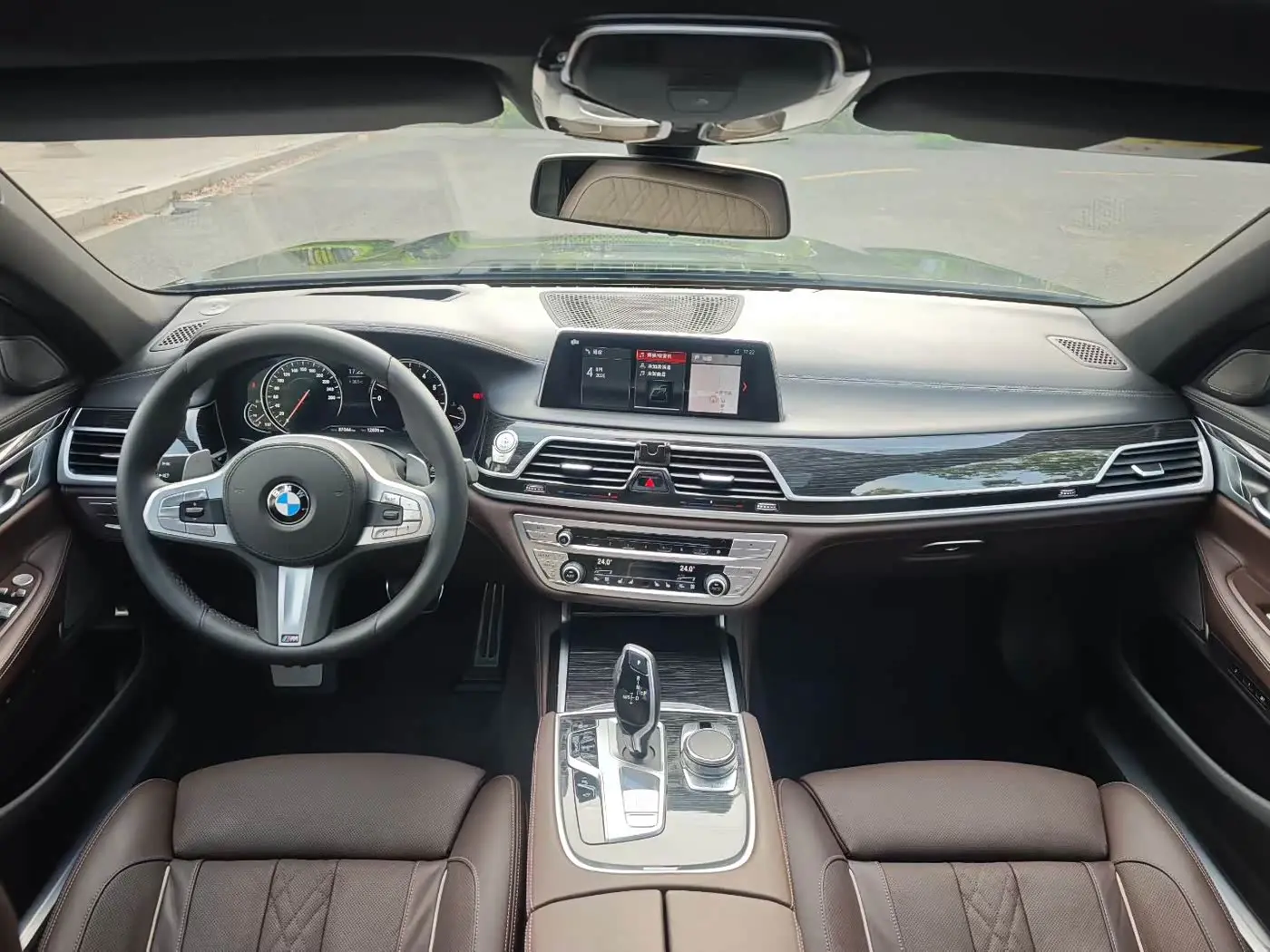 BMW 7 Series 2018 — Photo 5/20