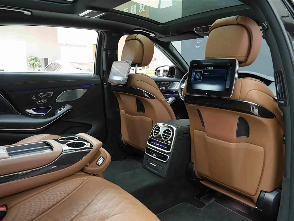 Mercedes-Benz Maybach S-Class 2021 — Photo 15/20