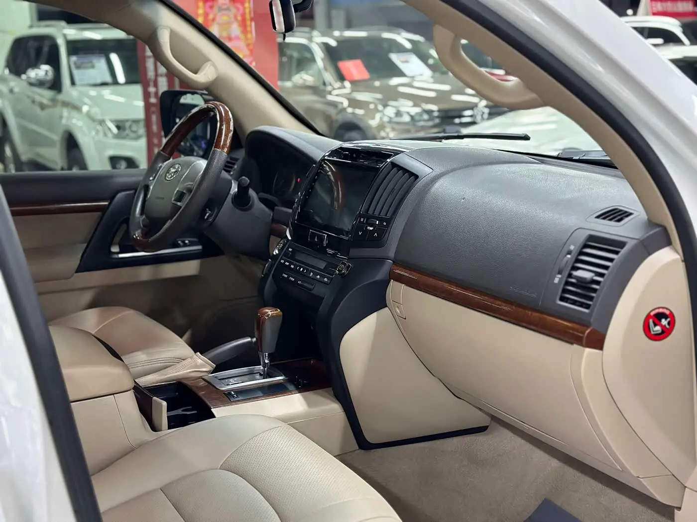 Toyota Land Cruiser 2016 — Фото 16/20