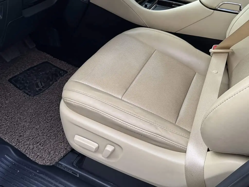 Toyota Alphard 2018 — Photo 11/18