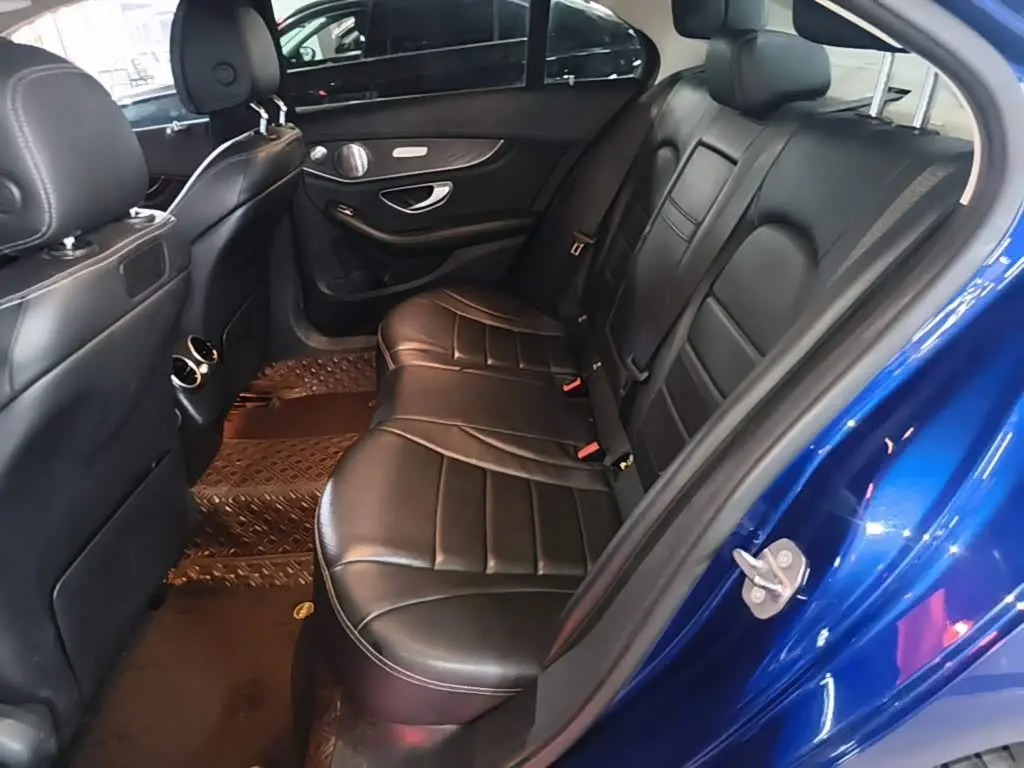 Mercedes-Benz C-Class 2018 — Фото 16/19