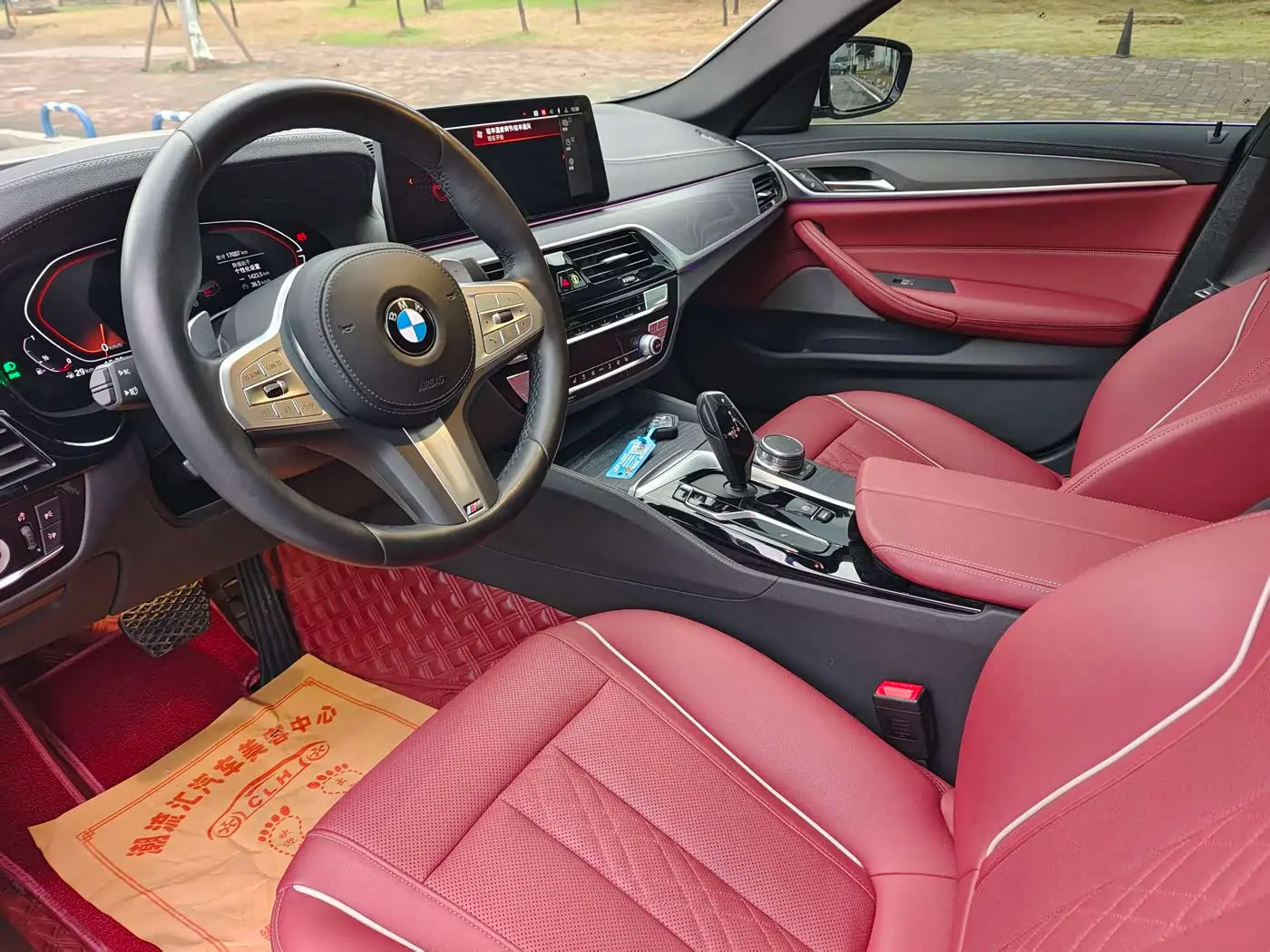 BMW 5 Series 2024 — Photo 8/20