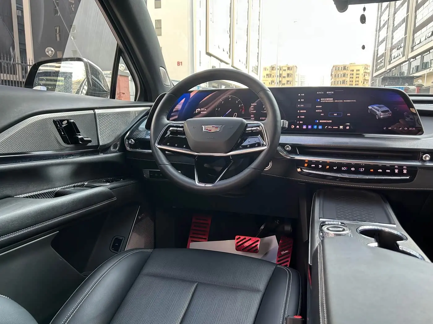 Cadillac XT5 2024 — Фото 8/20