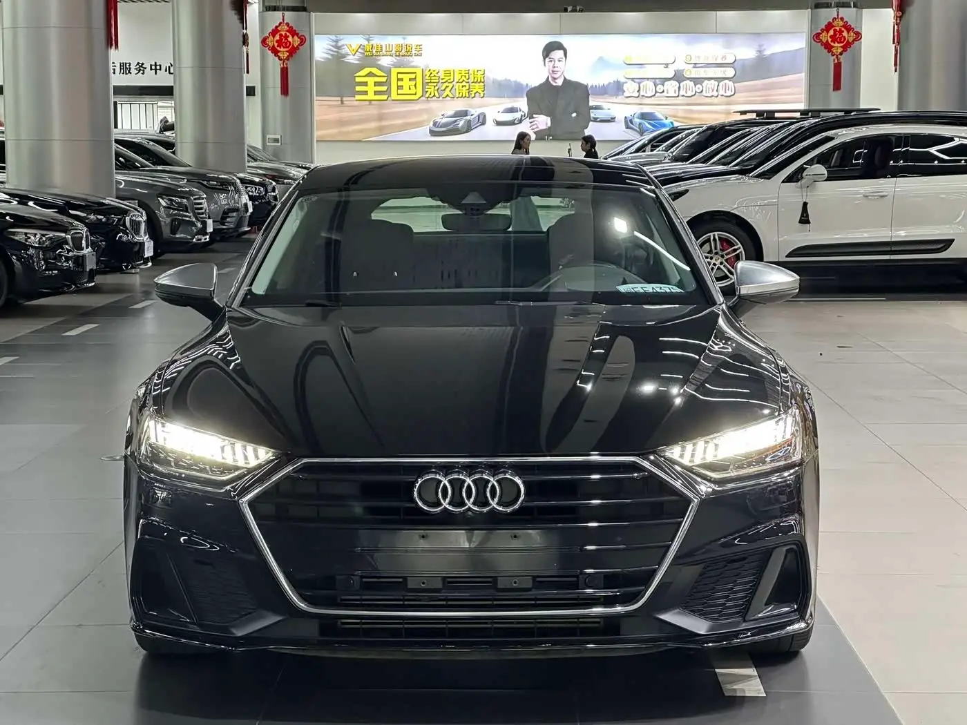 Audi A7 2021 — Фото 2/9