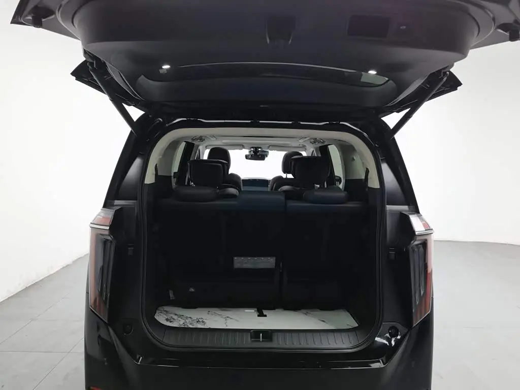 GAC Trumpchi Trumpchi E9 2023 — Фото 16/20