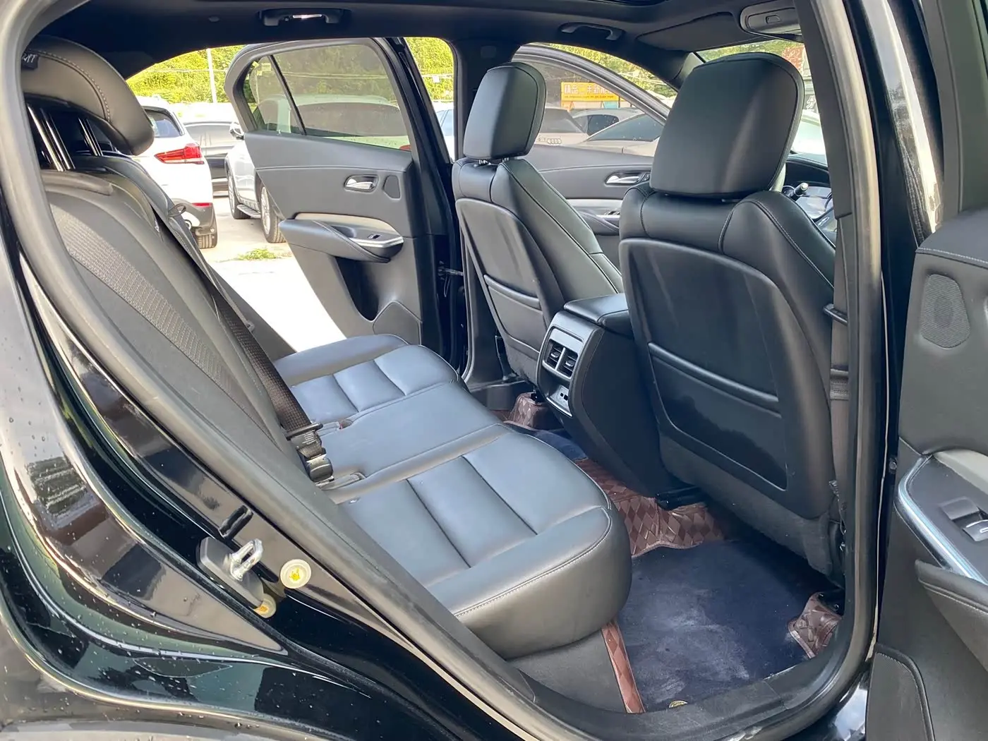 Cadillac XT4 2021 — Фото 11/15