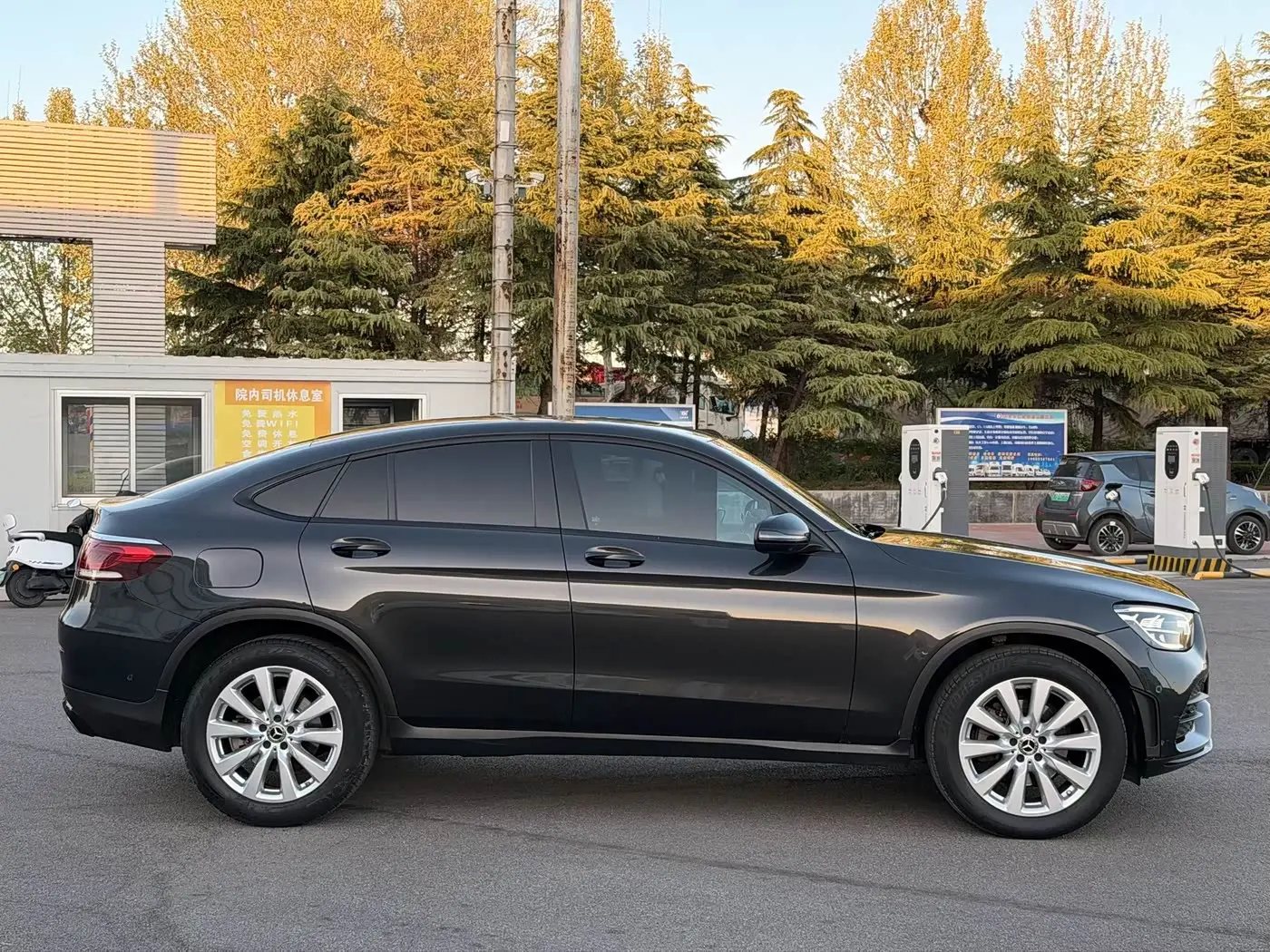 Mercedes-Benz GLC Coupe 2021 — Photo 9/9