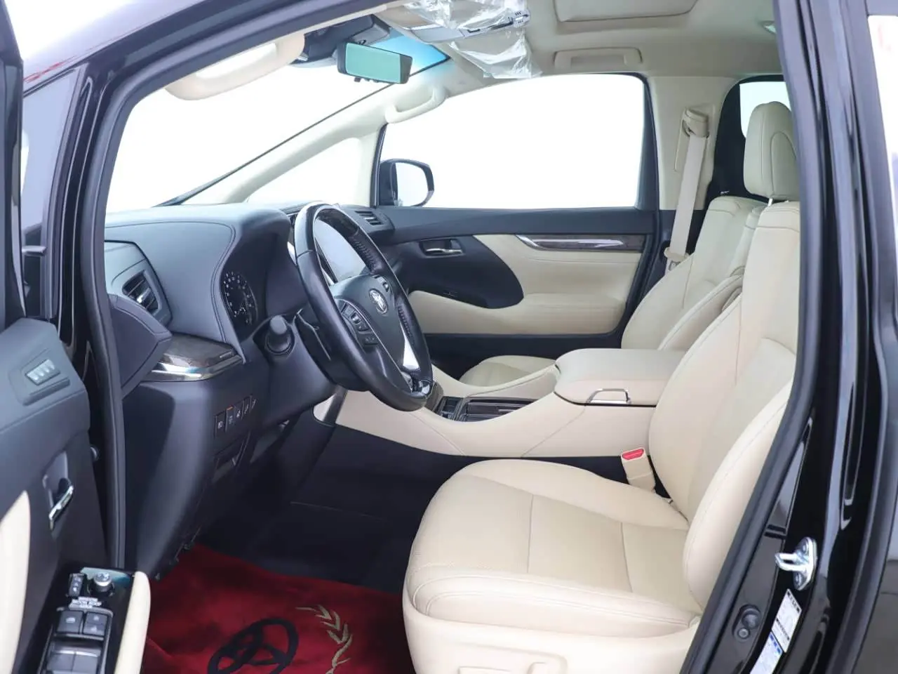 Toyota Vellfire 2022 — Photo 4/16