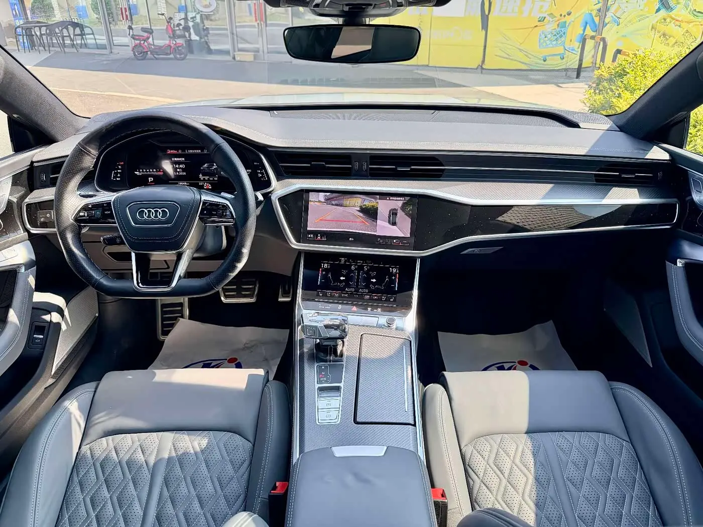 Audi A7L 2024 — Photo 10/16