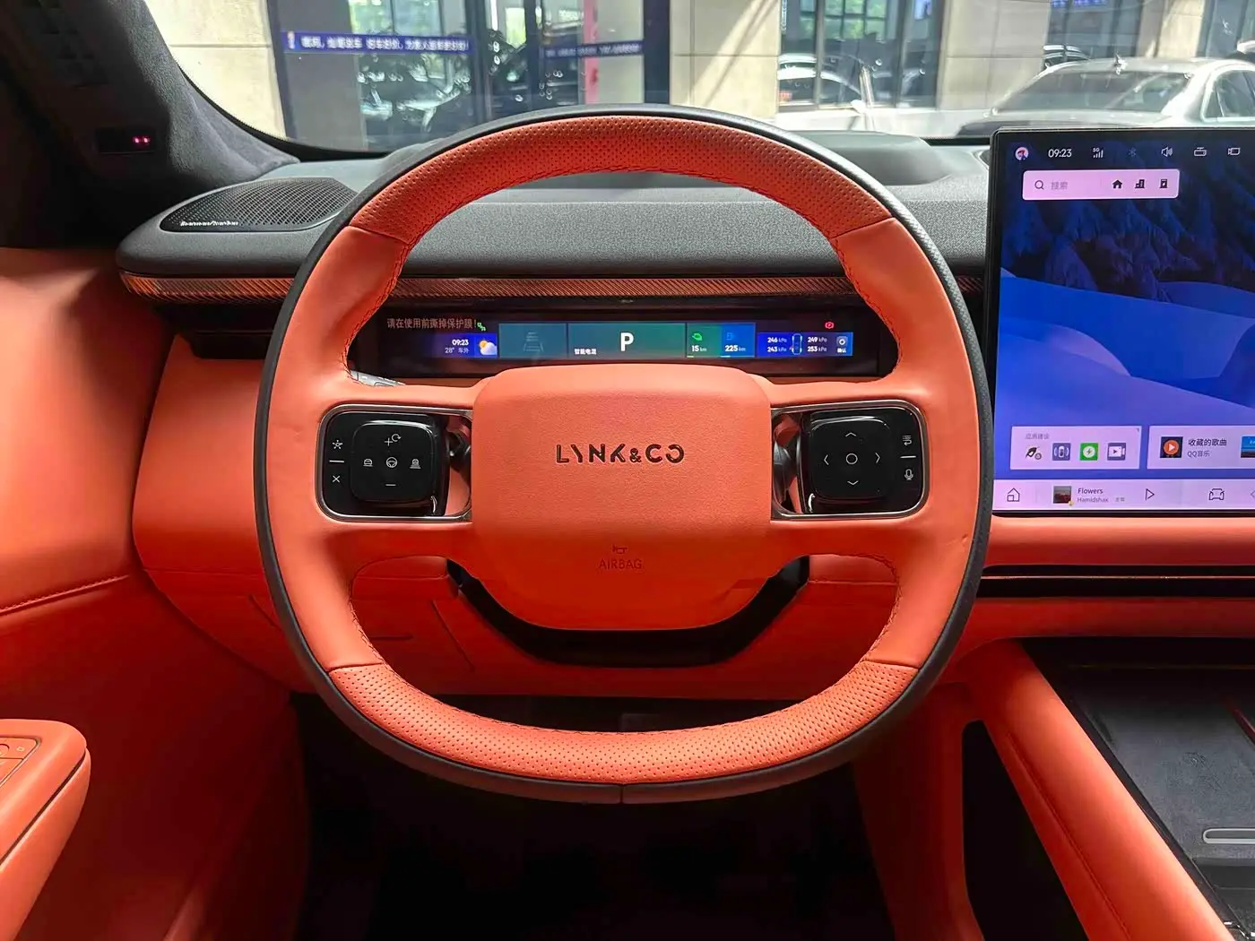 Lynk & Co 900 2025 — Şəkil 16/20