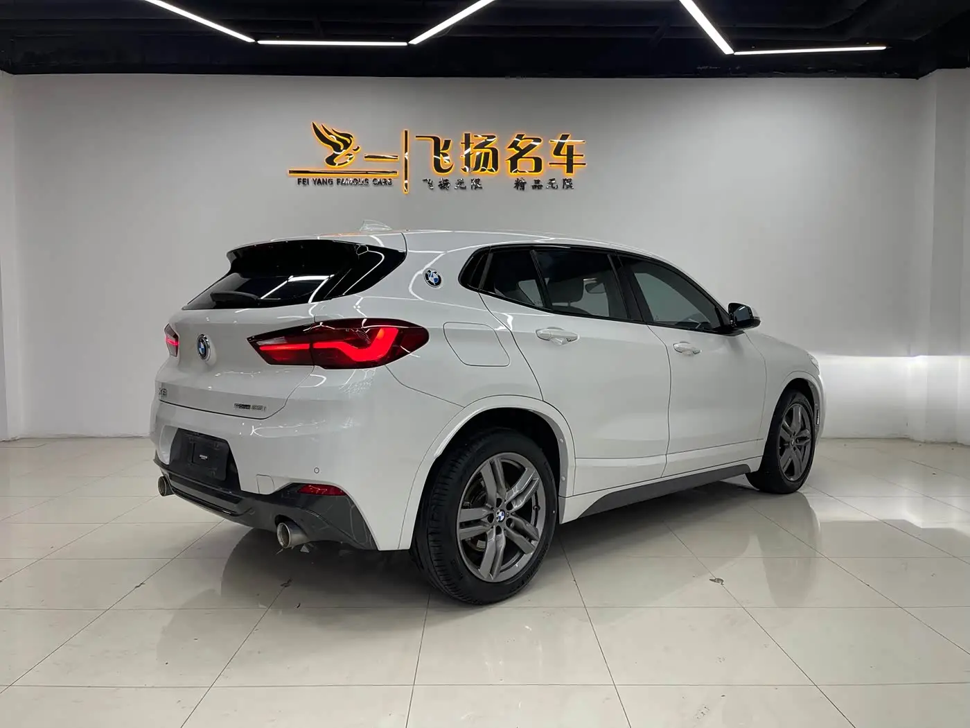 BMW X2 2022 — Фото 17/18