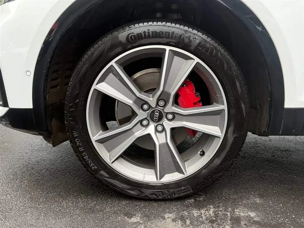 Audi Q5L Sportback 2024 — Photo 19/20