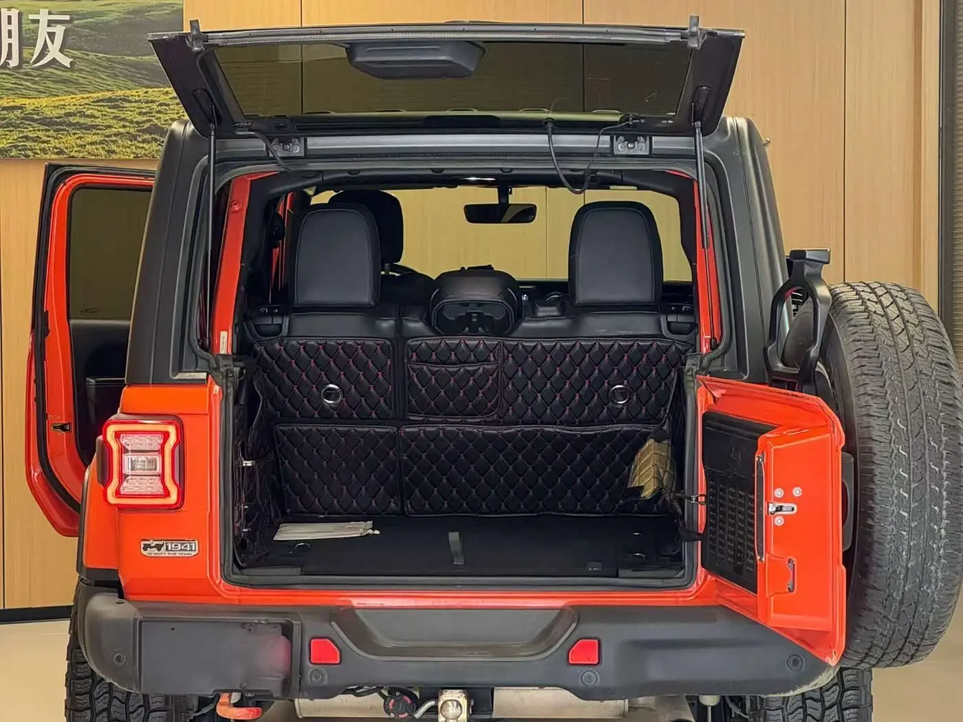 Jeep Wrangler 2019 — Фото 9/9